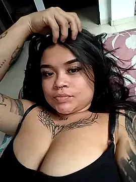 Cami_Bukele — SALIVA IN MY TITS