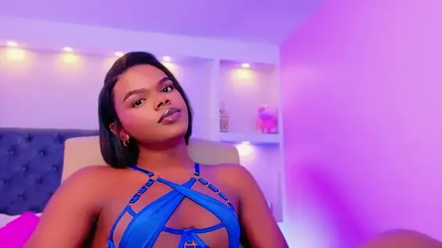 CamiEstrada — Suck fingers 