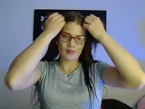 Camila-ventura — I'm showing you my small breasts