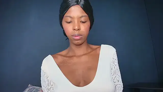 CamilaaSaenz — BOUNCE BOOBS+ SPIT