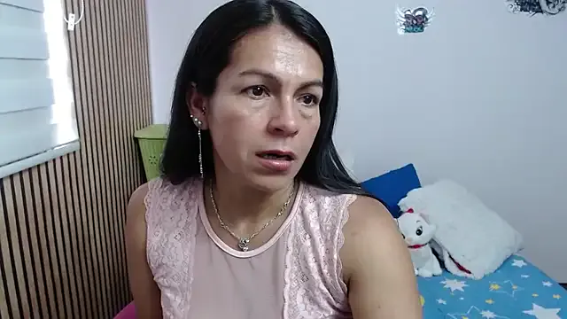 camilavargas_ — I am good dancing