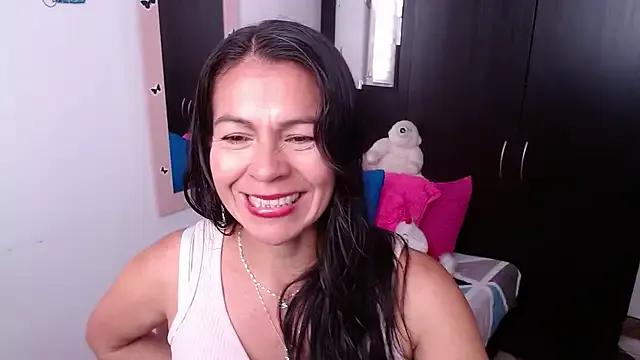 camilavargas_ — practicando mi mamada