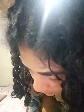 Camilla-23y — Plug anal