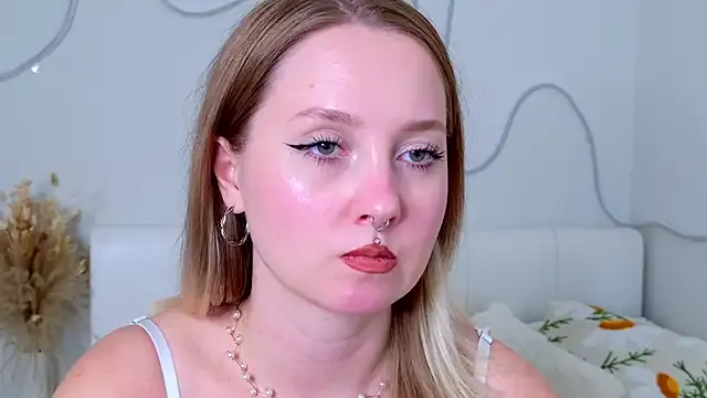 CandiceKingz — flash pussy