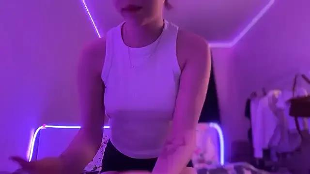 StripChat CandysRose is Freechat CandysRose — water show