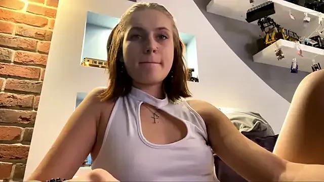 CarmaDiza — Suck finger