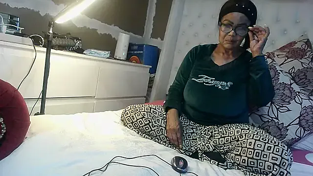 Carocurvy — Freechat on StripChat
