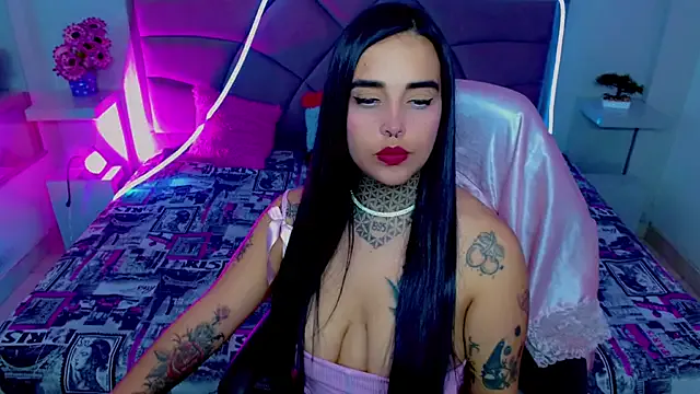 Carolaine01 — show oli naked 
