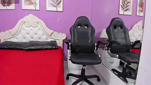 CarolainSanta — Spank my big ass
