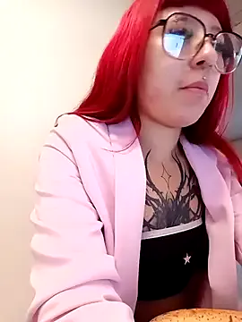 CAROLINA_17- — My pussy in your face without stockings