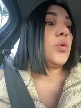 caroline__muller — milk in my tits