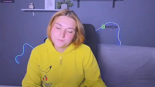 casey_meow_ — naked Pikachu