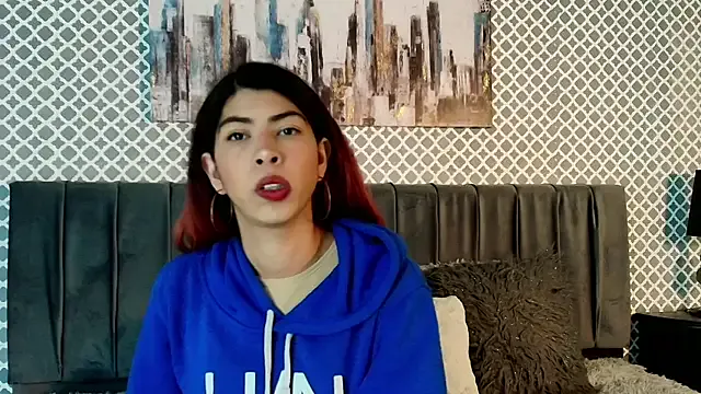 Cassie_bloom — Get naked + oil body + sexy dancers 
