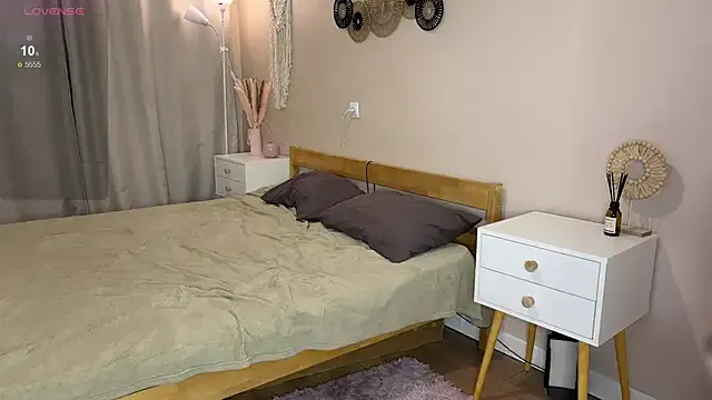 catherine__meow — tease with my butt