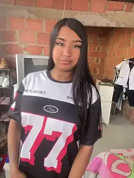 Caty__hot — outdoors I take off my clothes