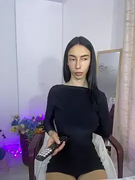 Celine_Roxelle — Play pussy