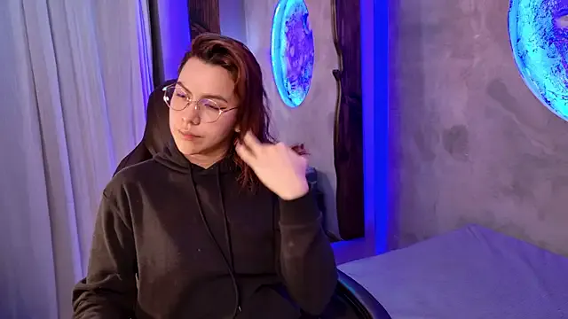 Celineblossom_ — Lick fingers + eye contact