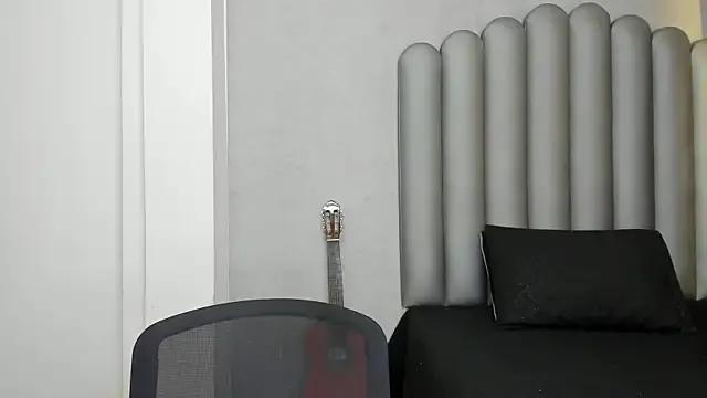 Charlotte-Star — Private on StripChat