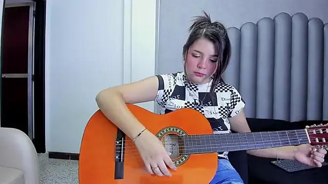 Charlotte-Star — Private on StripChat