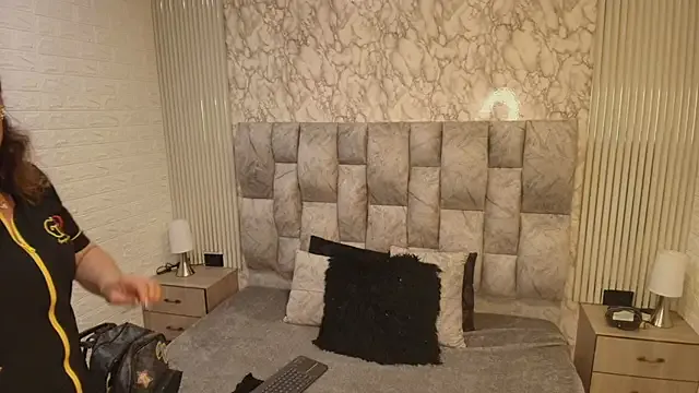 charlotte__G — two fingers in my pussy