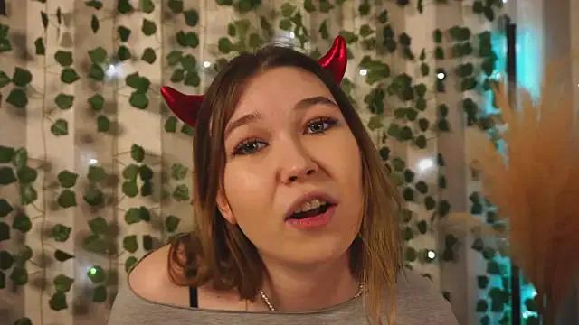 StripChat cheeky_cherry_juice is Freechat cheeky_cherry_juice — show my outfit