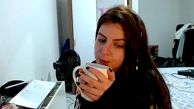 chelbyy — peitos/tits