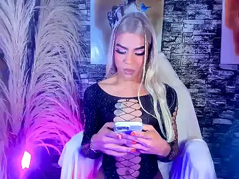 Cherry_Adams1 —   make me happy 