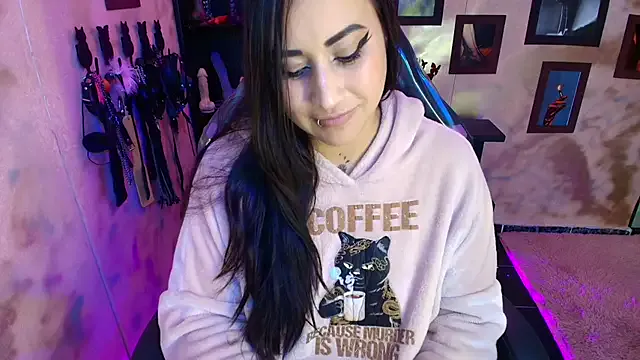 cherryy_bombshelll — Freechat on StripChat