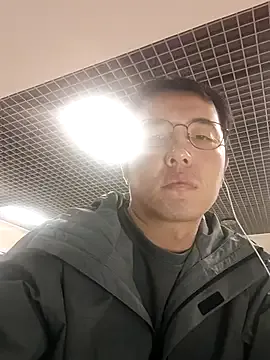 chinese_daddy — Go to the toilet naked.