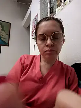 chiquitahot69 — Play with my tist and put oil