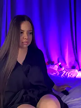 Chloe_loo —  take off your robe