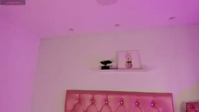 ChloeBakerr — Blowjob  and play my tits