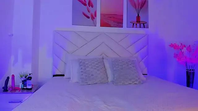 chloemonroe_ — undress me