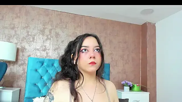 ChloeNoire — Full naked - masturbation for 4 minutes