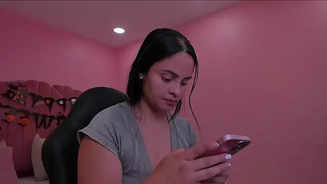 choe_miller — Dildo in pussy 