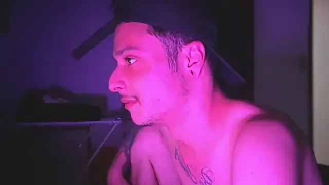 chrisalmeid_ — Freechat on StripChat