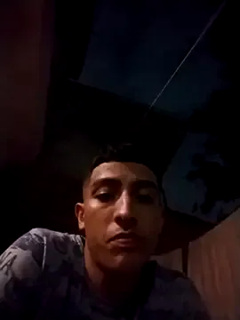 Christian0ys — Quitar prendas de mi mujer y mas