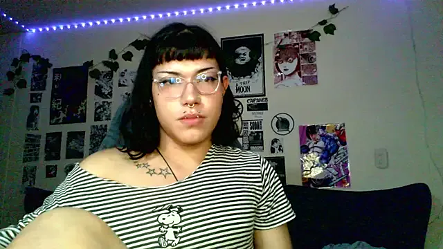 christina_vamp1 — finger in ass