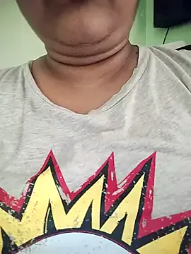 Chubby_Soniya — First Day, First Show!