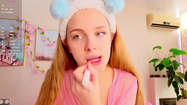 CindyGreen — sexy finger sucking