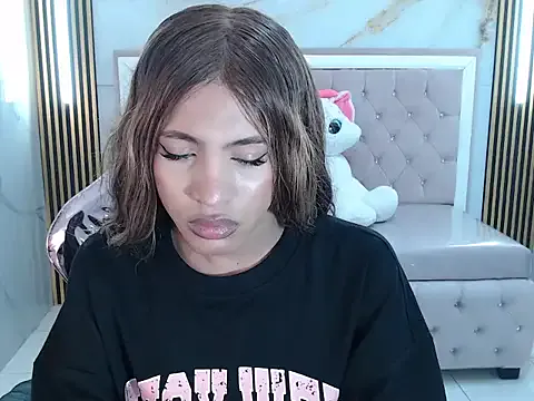 clara_evanss_s — Private on StripChat