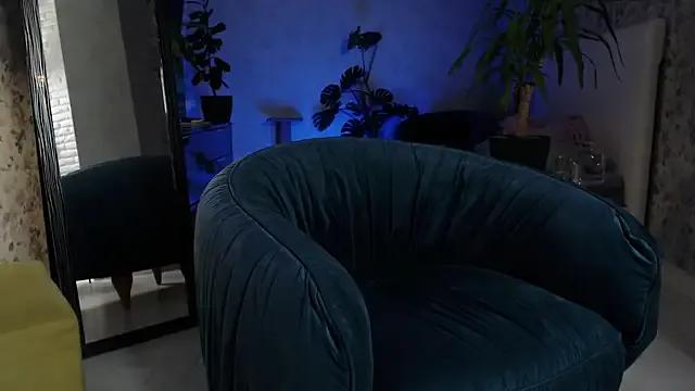 ClaraBendover — Squirt show