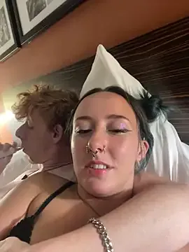 clarasosaa — get me to cum on stream, special guest?