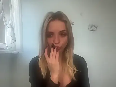 ClaudiaAmore — get me naughty tonight