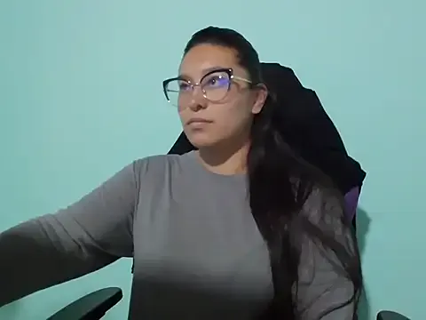 cloe_starr — boobs squeeze