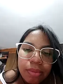 CloeeHills_ — Remove blouse 