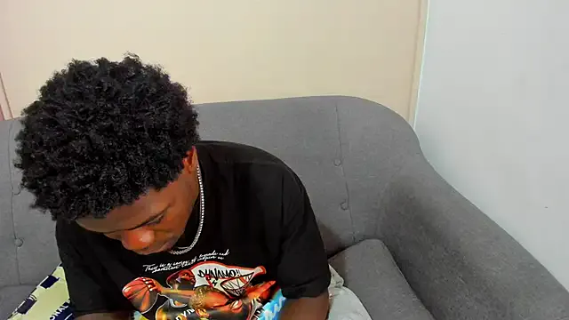 COMPTON_01 — masturbate an pre cum