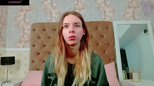 CoraVex — Private on StripChat