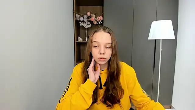 StripChat CorazonKlann is Freechat CorazonKlann — I'll show you my heart
