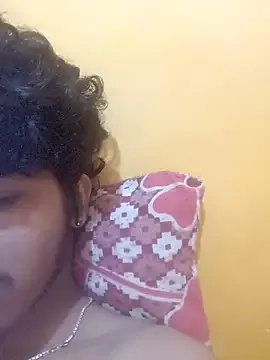 CosmicEmuu — Freechat on StripChat